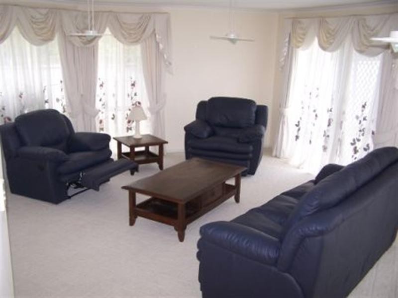 16 Streisand Drive, Mcdowall QLD 4053