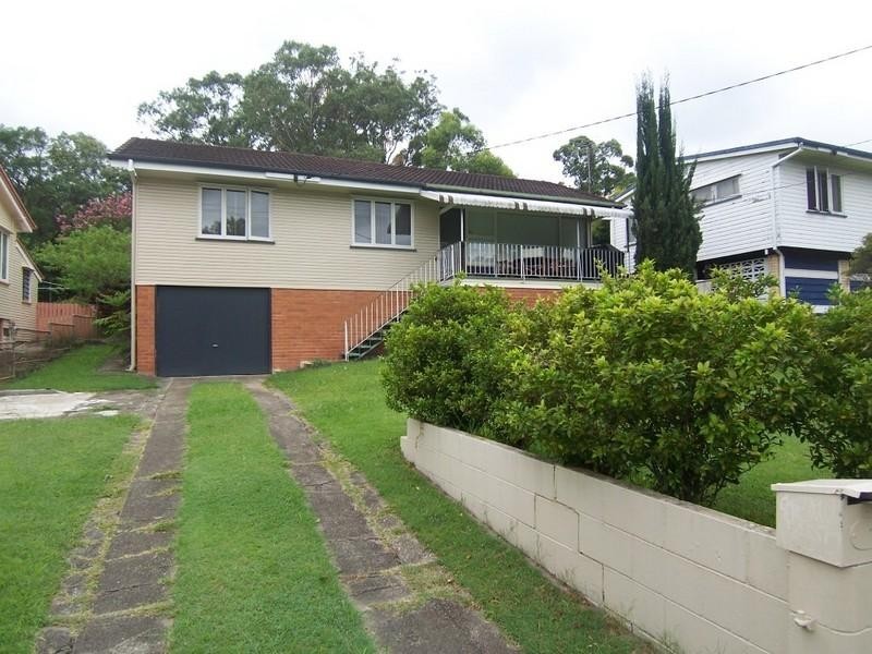 20 Redbourne Street, Chermside West QLD 4032