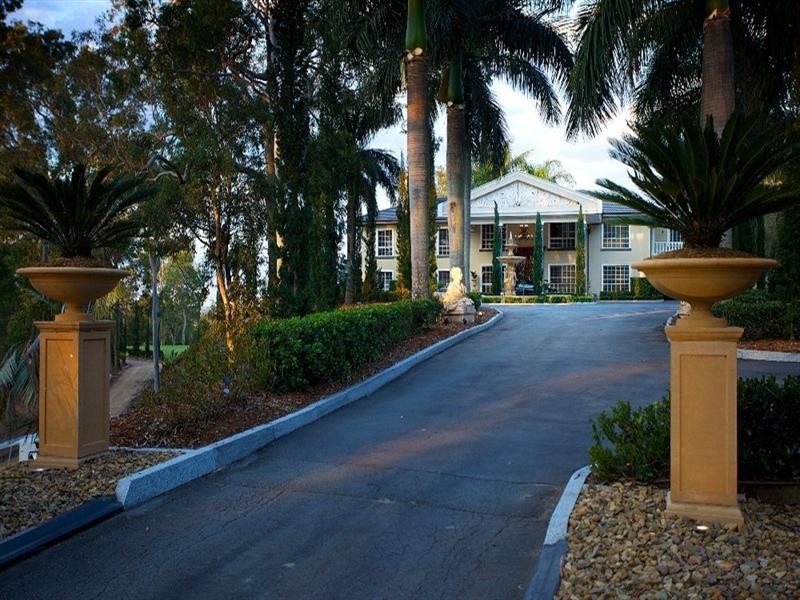 12 Clear Mountain Road, Cashmere QLD 4500