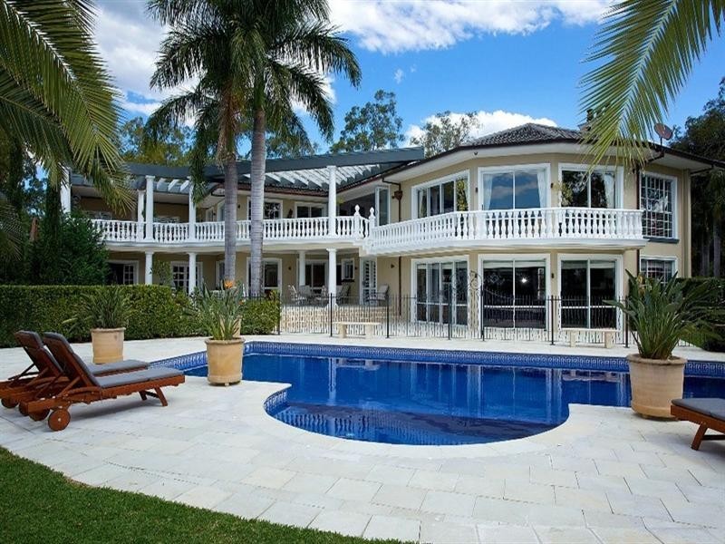 12 Clear Mountain Road, Cashmere QLD 4500