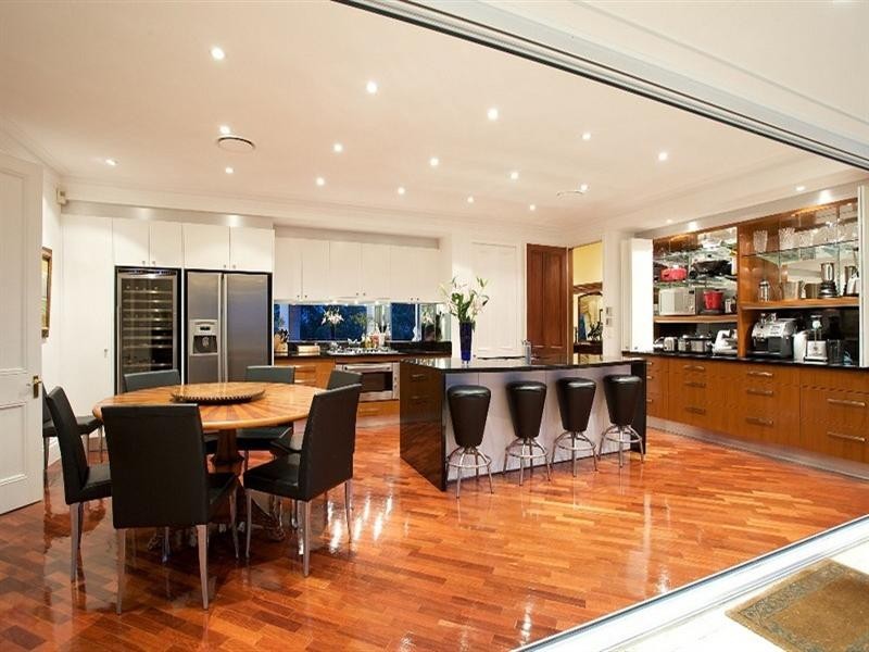 12 Clear Mountain Road, Cashmere QLD 4500