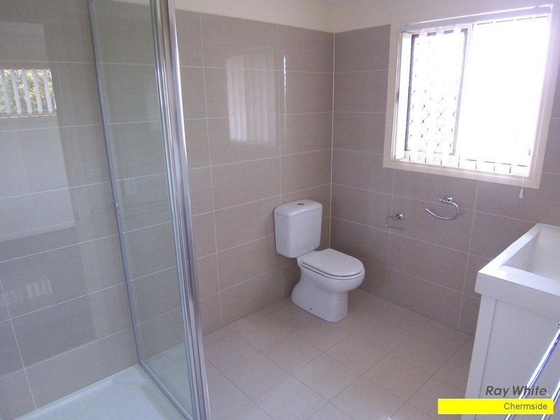 2/44 Norman Drive, Chermside QLD 4032