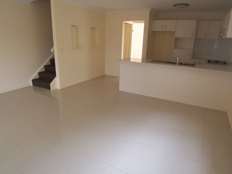 2/110 Miller Street, Chermside QLD 4032