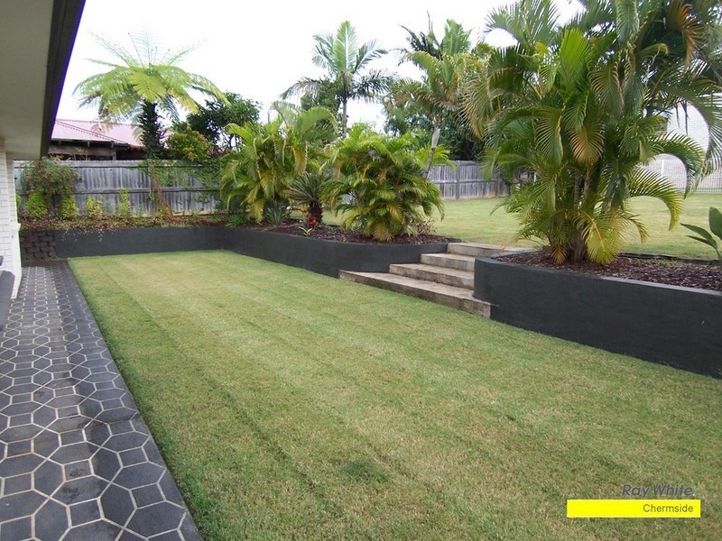 68 Ridley Road, Bridgeman Downs QLD 4035