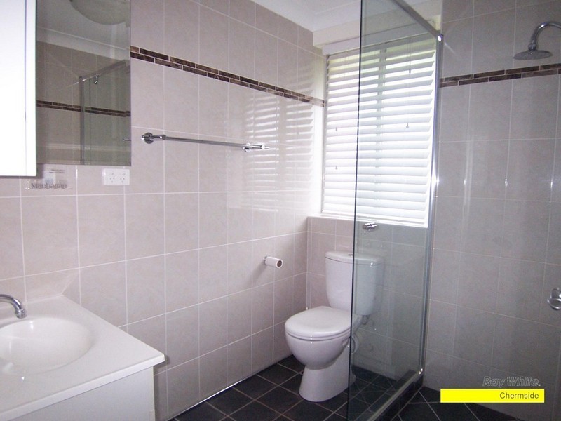 4/8 Zenith Avenue, Chermside QLD 4032