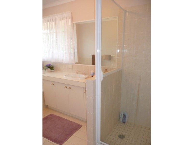 11 Heath Court, Cashmere QLD 4500