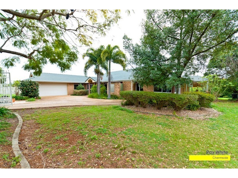 392 & 398 Bridgeman Road, Bridgeman Downs QLD 4035