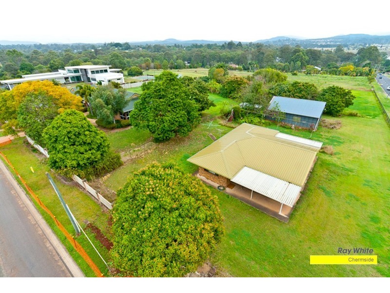 398 Bridgeman Road, Bridgeman Downs QLD 4035