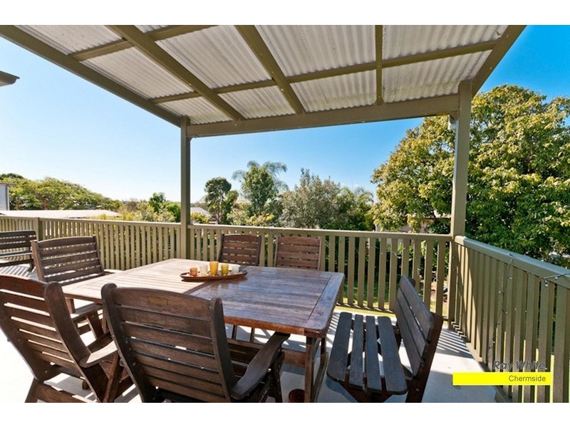 15 Shackleton Street, Kedron QLD 4031