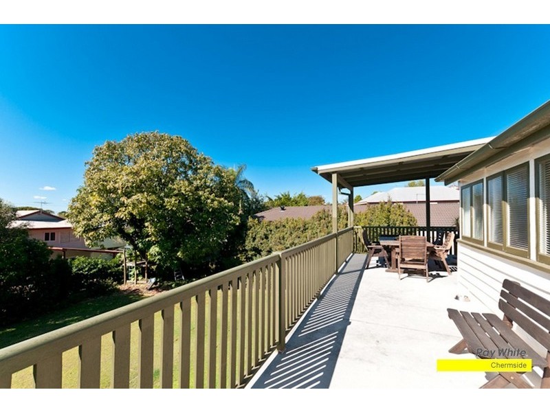 15 Shackleton Street, Kedron QLD 4031