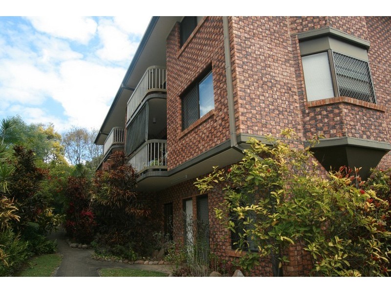2/64 Norman Drive, Chermside QLD 4032