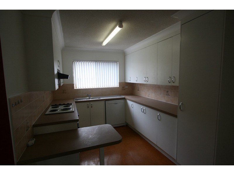 2/64 Norman Drive, Chermside QLD 4032