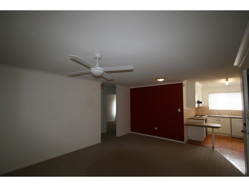 2/64 Norman Drive, Chermside QLD 4032