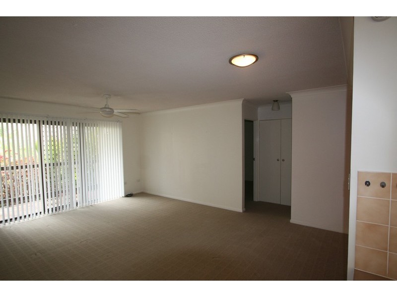 2/64 Norman Drive, Chermside QLD 4032