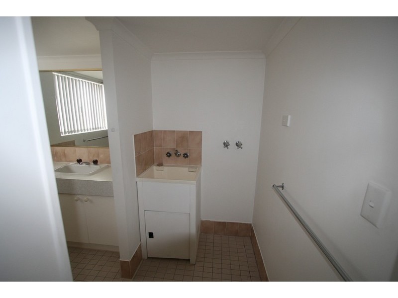2/64 Norman Drive, Chermside QLD 4032