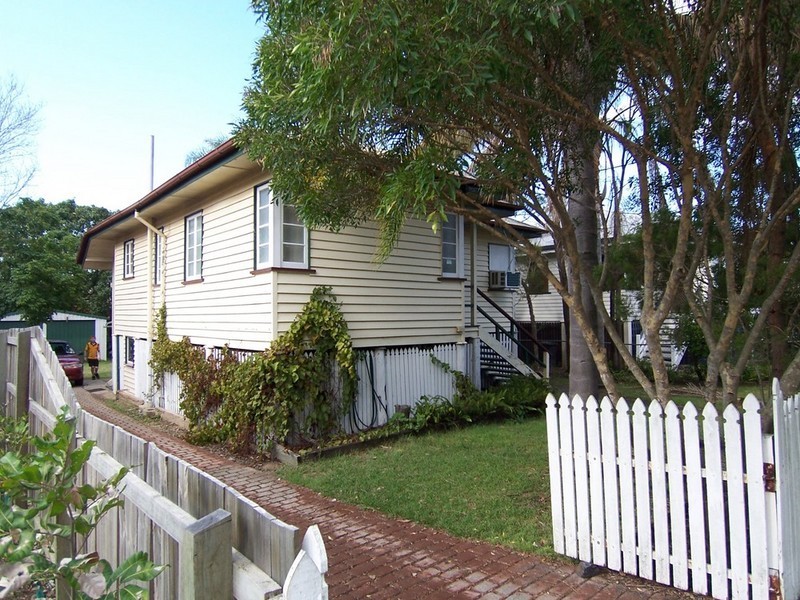 9 Byth Street, Stafford Heights QLD 4053