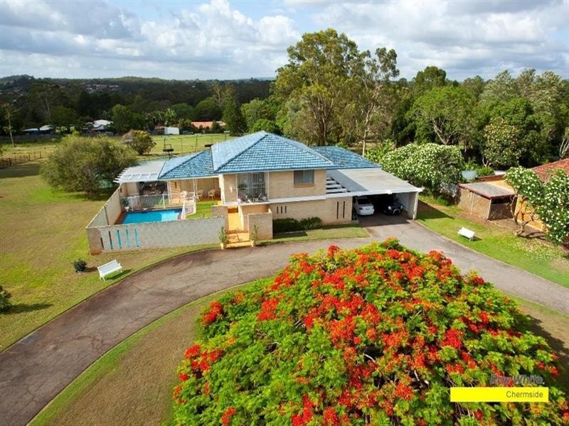 222 Graham Road, Bridgeman Downs QLD 4035