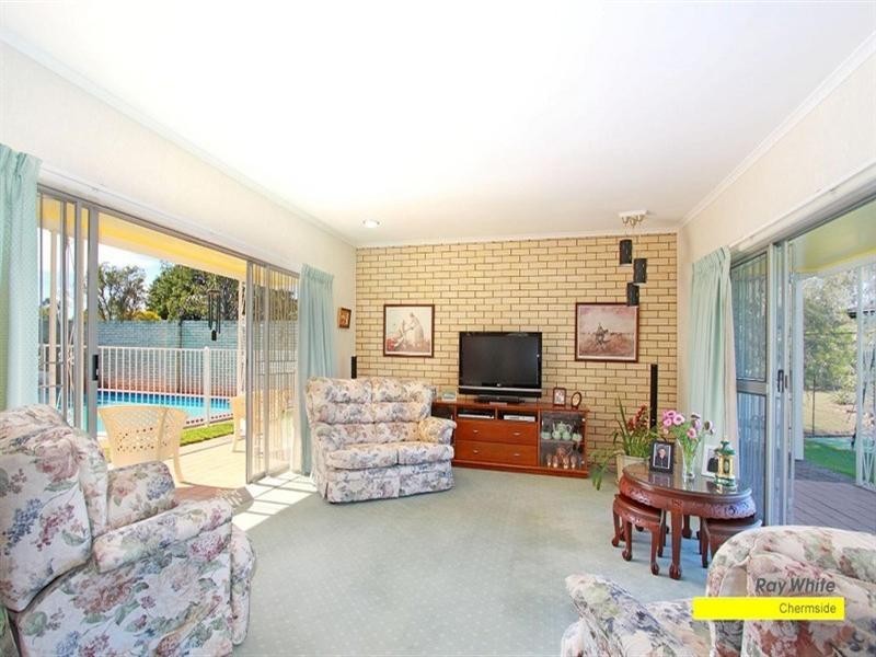 222 Graham Road, Bridgeman Downs QLD 4035