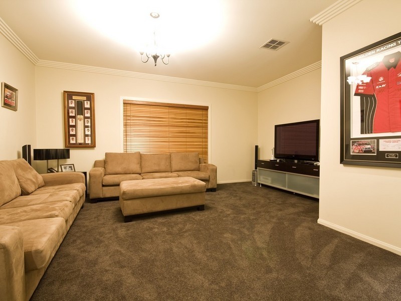 56 Travorten Drive, Bridgeman Downs QLD 4035