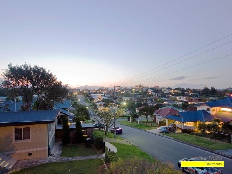 30 Shackleton Street, Kedron QLD 4031