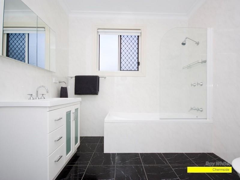 30 Shackleton Street, Kedron QLD 4031