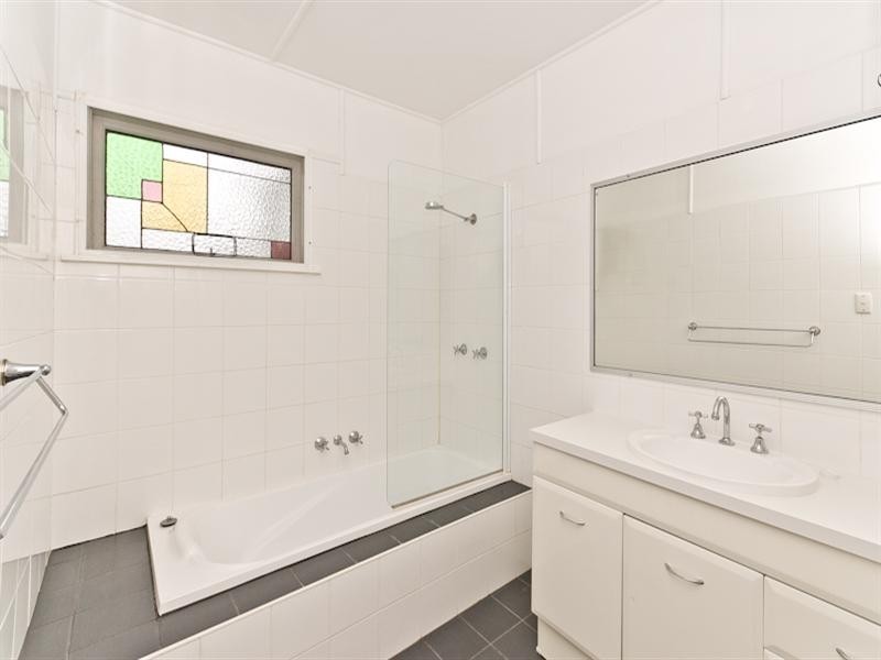 45 Basnett Street, Chermside West QLD 4032