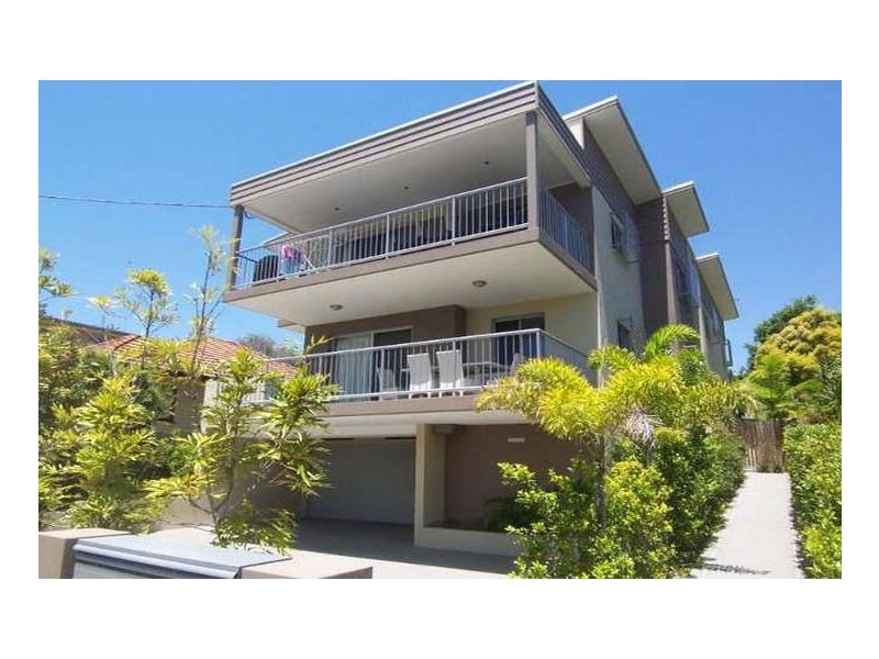2/62 Norman Drive, Chermside QLD 4032