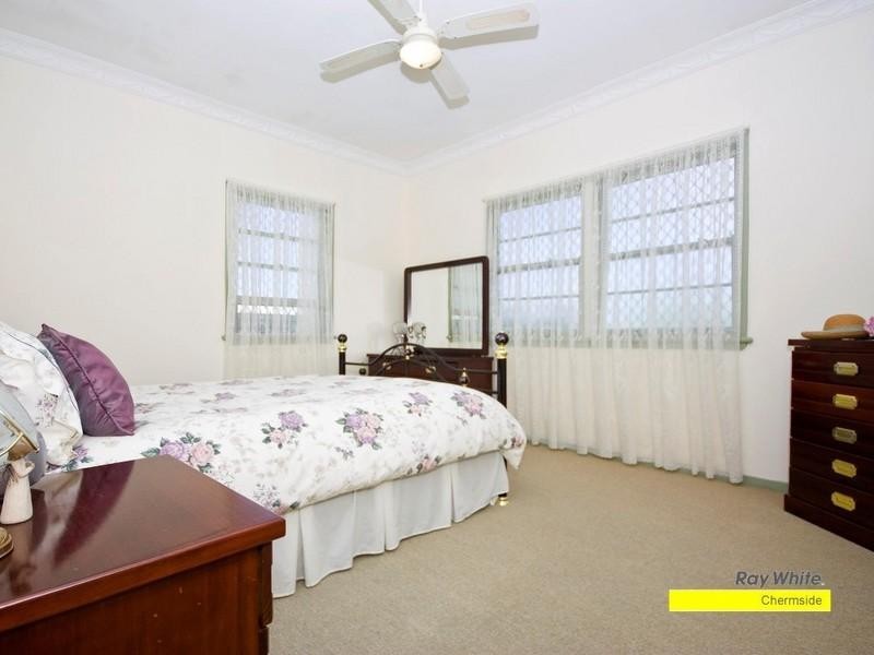 257 Hamilton Road, Chermside QLD 4032