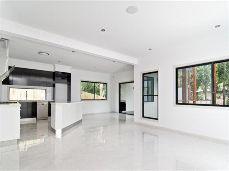 10A Amott Street, Stafford Heights QLD 4053