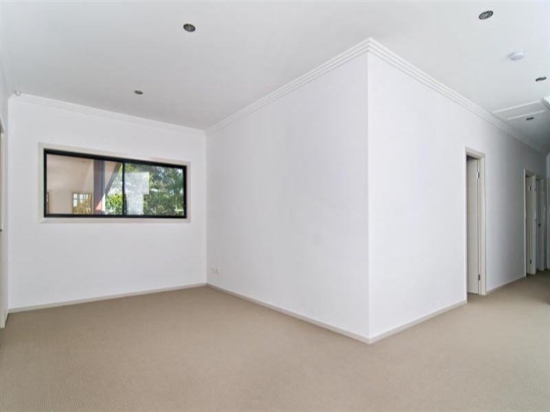 10A Amott Street, Stafford Heights QLD 4053