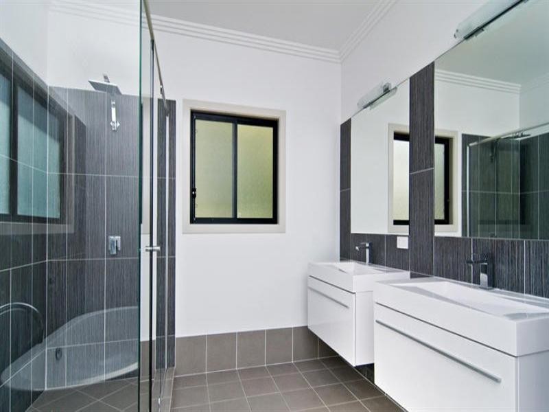 10A Amott Street, Stafford Heights QLD 4053