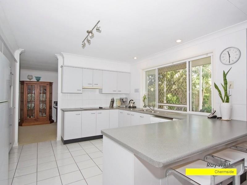10 Coolabah Crescent, Bridgeman Downs QLD 4035