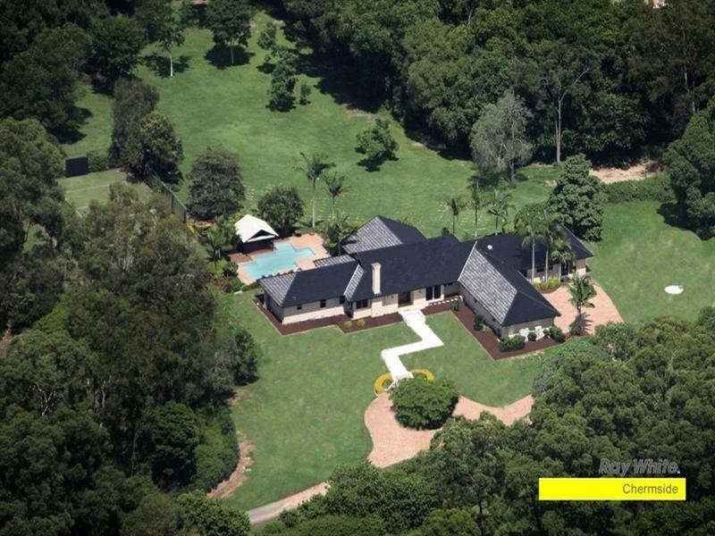 94 Tiverton Place, Bridgeman Downs QLD 4035