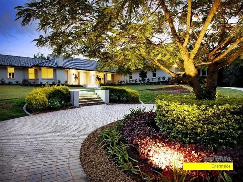 94 Tiverton Place, Bridgeman Downs QLD 4035