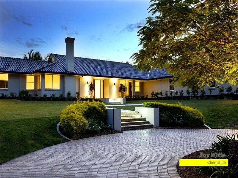 94 Tiverton Place, Bridgeman Downs QLD 4035