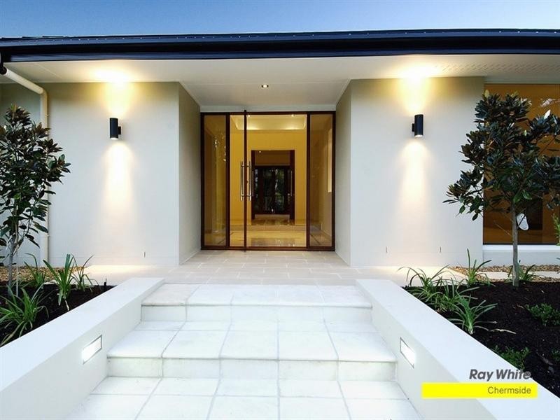 94 Tiverton Place, Bridgeman Downs QLD 4035