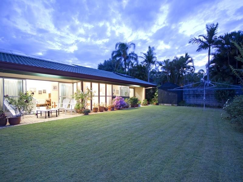 15 Ashley Road, Chermside West QLD 4032