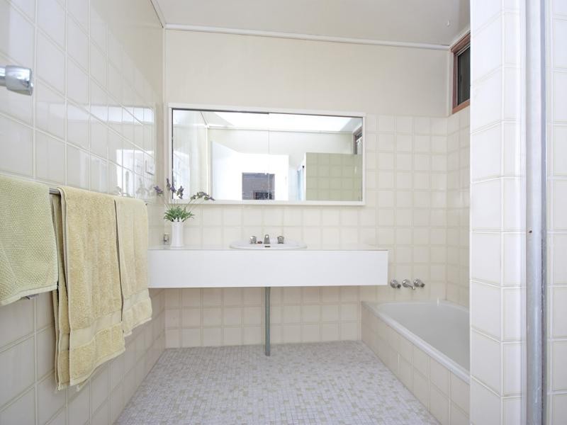 15 Ashley Road, Chermside West QLD 4032