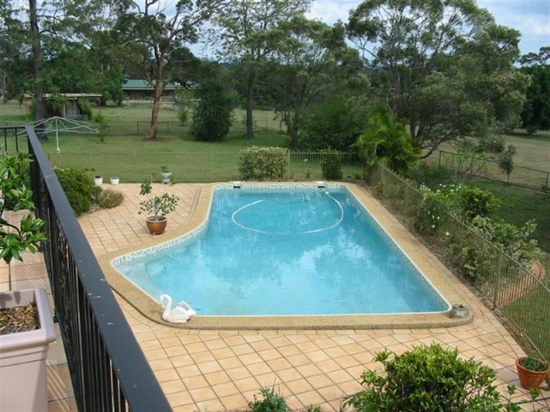 18 Cowie Road, Carseldine QLD 4034