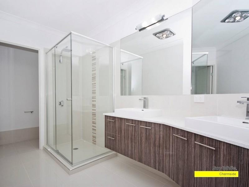 Stafford Heights QLD 4053