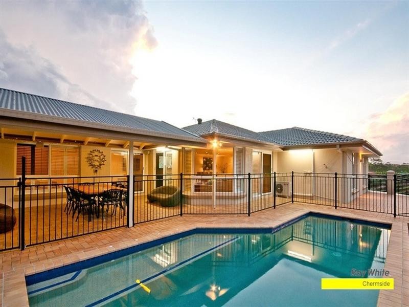 Bridgeman Downs QLD 4035