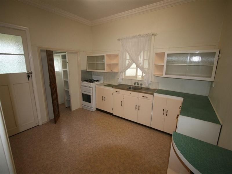 36 Edinburgh Castle Road, Kedron QLD 4031