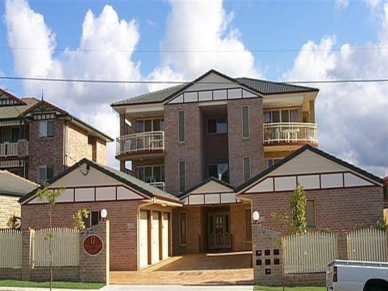 2/17 Pilba Street, Chermside QLD 4032