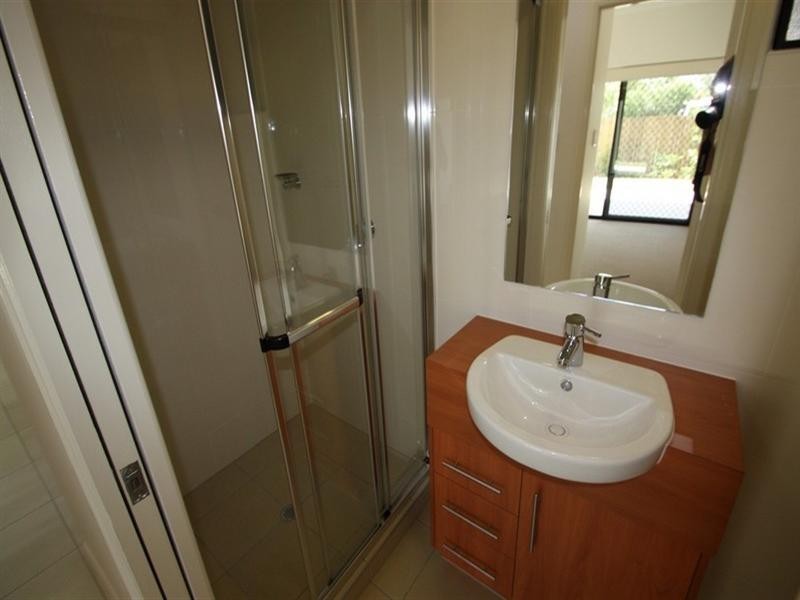 2/12 Seeney Street, Zillmere QLD 4034