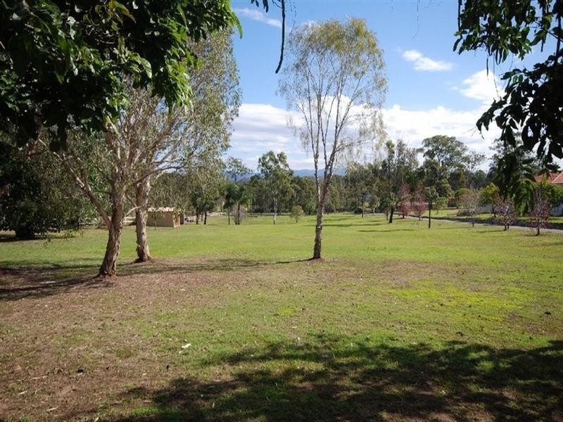 19 Priestly Road, Bridgeman Downs QLD 4035