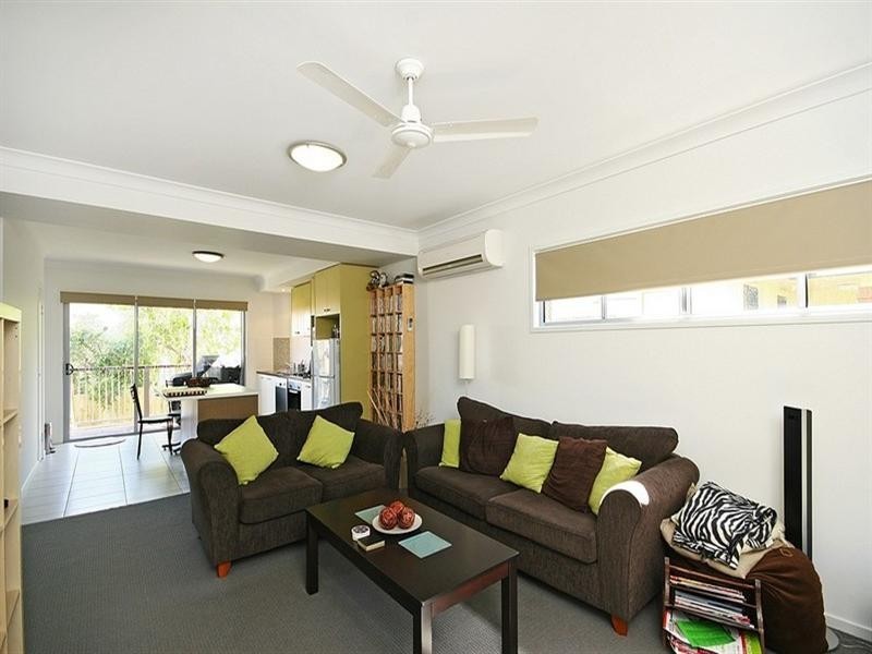 26 Bouchard Street, Chermside QLD 4032