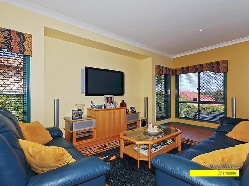 145 Streisand Drive, Mcdowall QLD 4053
