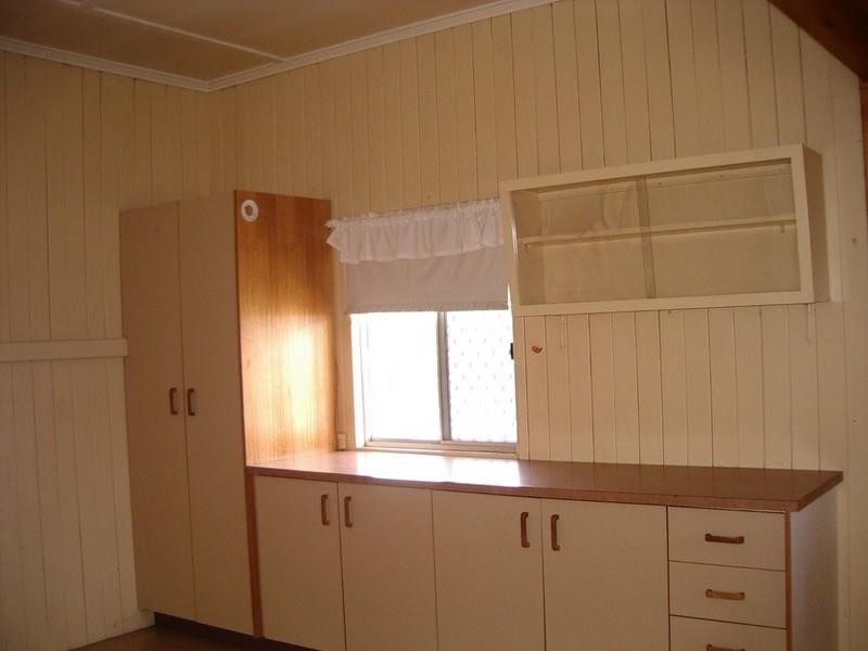 17 Rhodes Street, Stafford QLD 4053