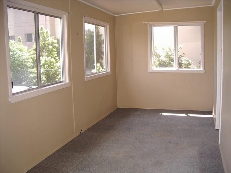 17 Rhodes Street, Stafford QLD 4053