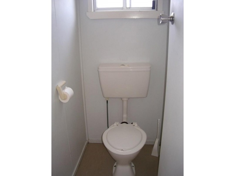 17 Rhodes Street, Stafford QLD 4053